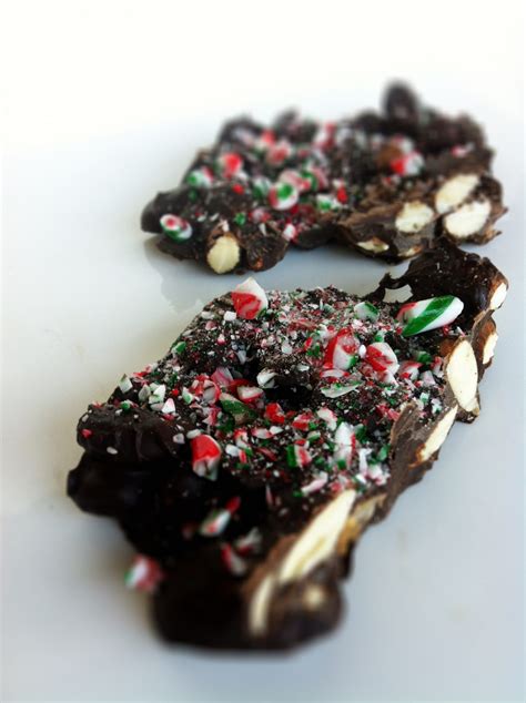 Skinny Chocolate Candy Cane Bark Personal Size