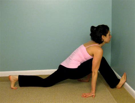 How To Actually Stretch Your Hip Flexors
