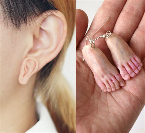 ear  foot earrings    perfect creepy