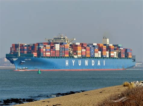 hyundai smart container ship details  current position imo  vesselfinder