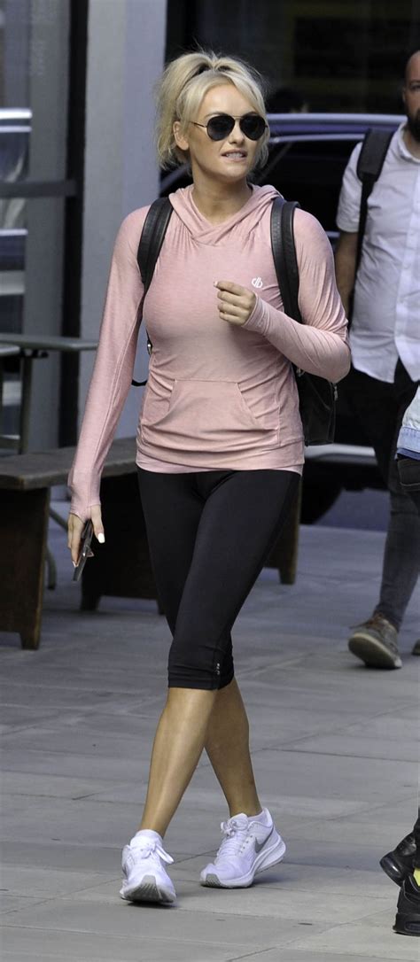 katie mcglynn leaves bbc morning live in manchester 07 13 2022 hawtcelebs
