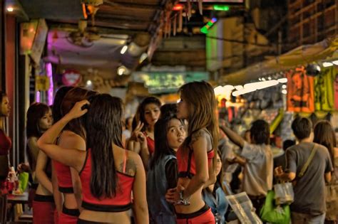 5 Ways To Spot Thai Bar Girls A Farang Abroad