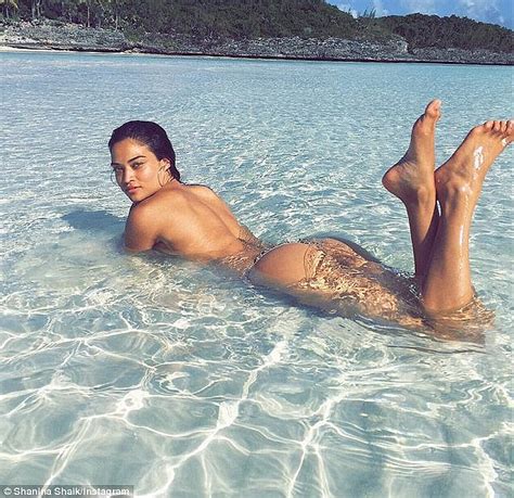 shanina shaik flaunts her bikini body in sultry throwback image daily mail online