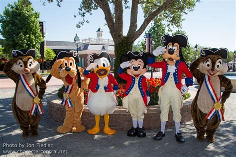 happy   july disney character central blog