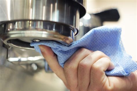 cleaning maintenance tips   espresso machine