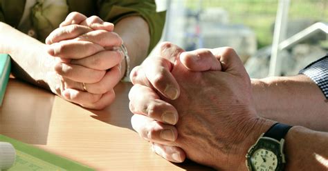 kostenloses foto zum thema beten betende hande christentum