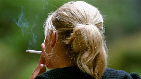 Nearly 10 Of Cancer Survivors Smoke Despite Risks