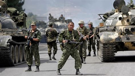 150k Russian Soldiers At Ukraines Borders Eu World News Hindustan