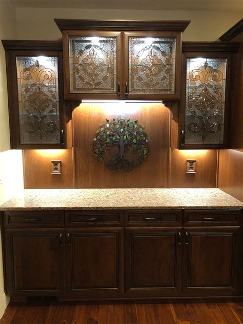 Victorville Design Made With Clear Textures For Cabinet Doors
