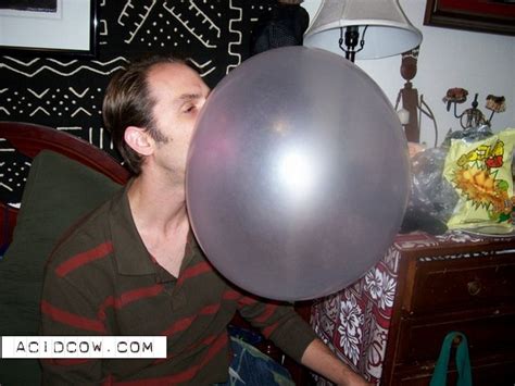 The Largest Bubble Gum Bubble In The World 4 Pics