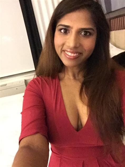 Hot Nri Girl Selfie In Front Of Mirror Pakistani Sex
