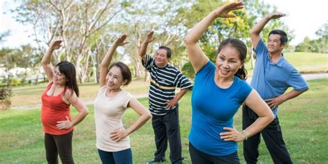 gerakan senam lansia  tetap sehat  usia senja