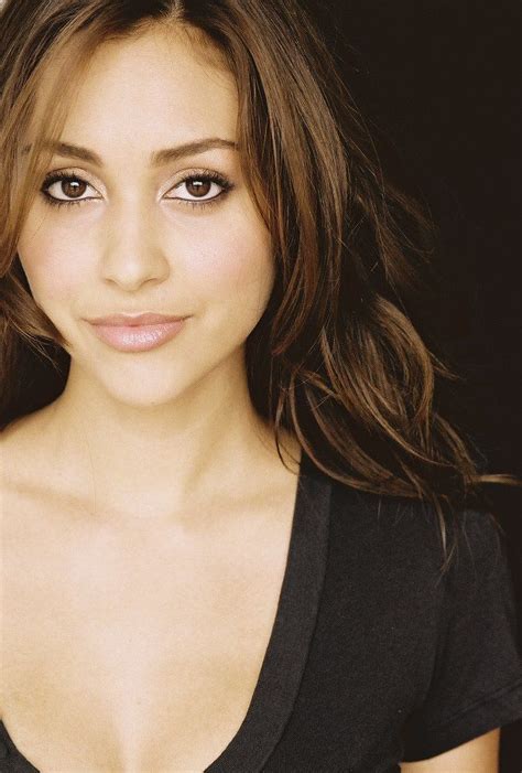 lindsey morgan is raven in the 100 the 100 lindsey morgan lindsay morgan miss morgan