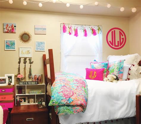 Colorful Dorm Decor At University Of Richmond And Vanderbilt Teen Vogue