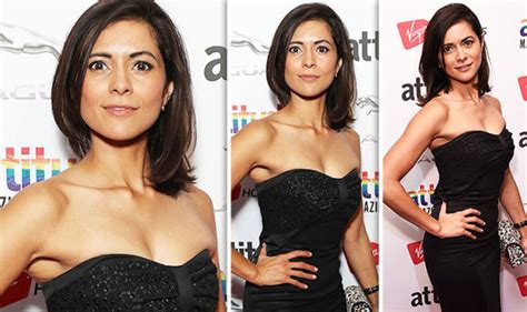 lucy verasamy itv weather star squeezes curves into sexy