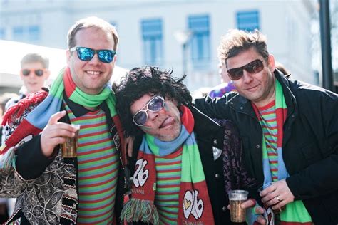 zon bier en muziek zevenaar geniet van carnaval als vanouds carnaval  gelderlandernl