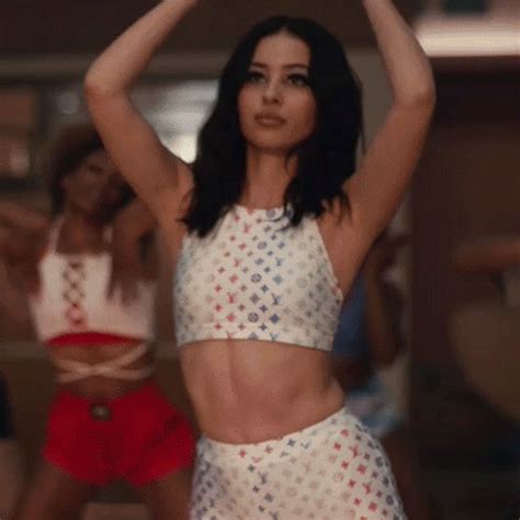are matching two piece outfits back euphoria s maddy perez says yes