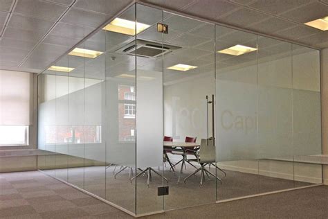 Frameless Single Glazed Partitions By Glass Interiors
