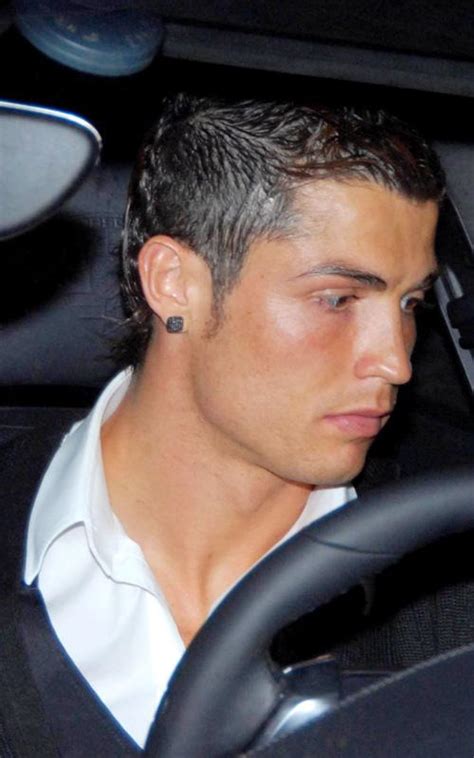 Apofposcern Cristiano Ronaldo Hairstyle 2010