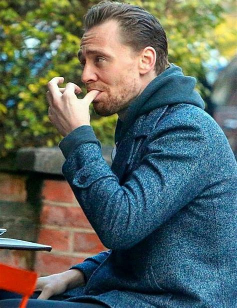 Pin On Tom Hiddleston Makes Me Happy What