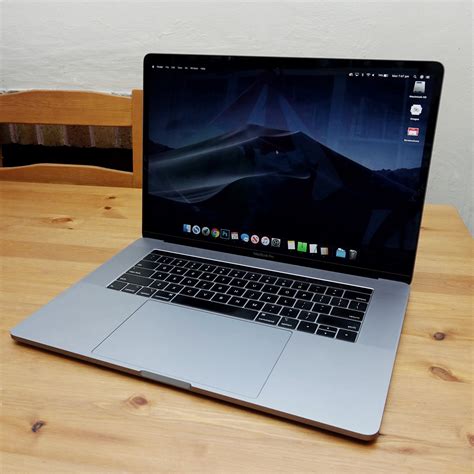 review apple macbook pro   pickr