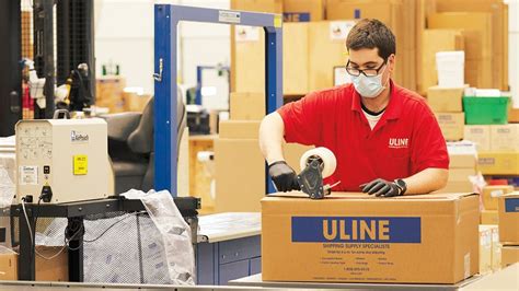 uline offers  year  bonus   warehouse workers