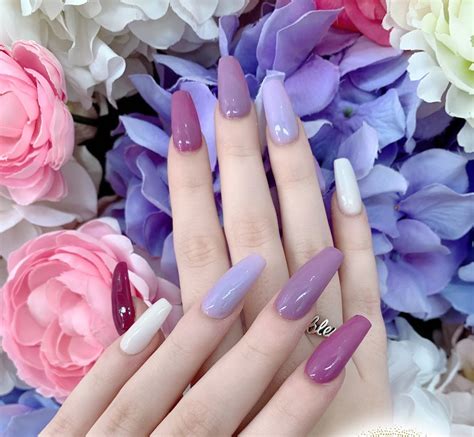 choosing  great nail color  important   manicure