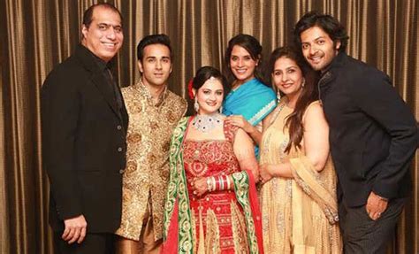 salman khan attends pulkit samrat s wedding reception in delhi
