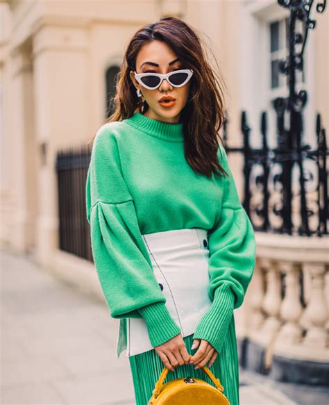 women s sunglasses trend 5 must have sunglasses every it