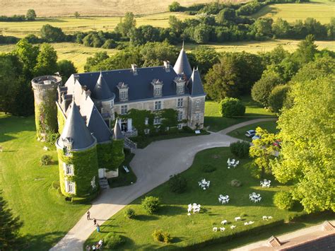 top  castle hotels  france huffpost