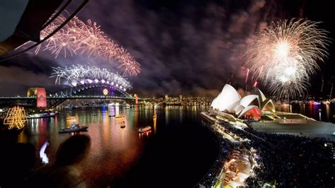 years evein sydney australia opera house celebration fireworks