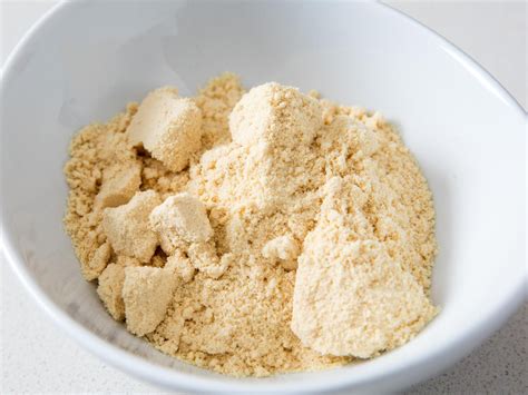 meet  umami bomb  dessert malted milk powder