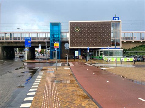 station heemstede aerdenhout  augustus  perforated concrete sidewalk structures side