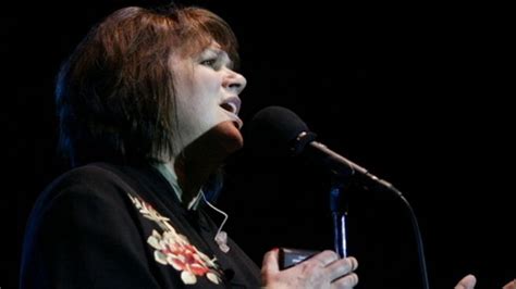 linda ronstadt diagnosed with parkinson s disease video