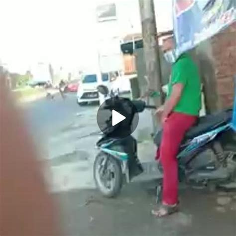 Beredar Video Pria Diduga Onani Di Atas Motor