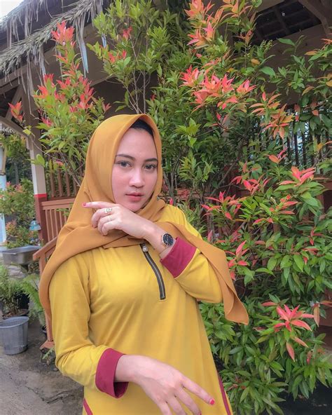 koleksi foto cewek berjilbab hijabers cantik indonesia idaman terbaru