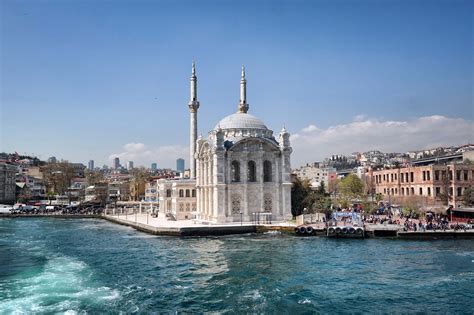 top  surprising     istanbul travelboulevard