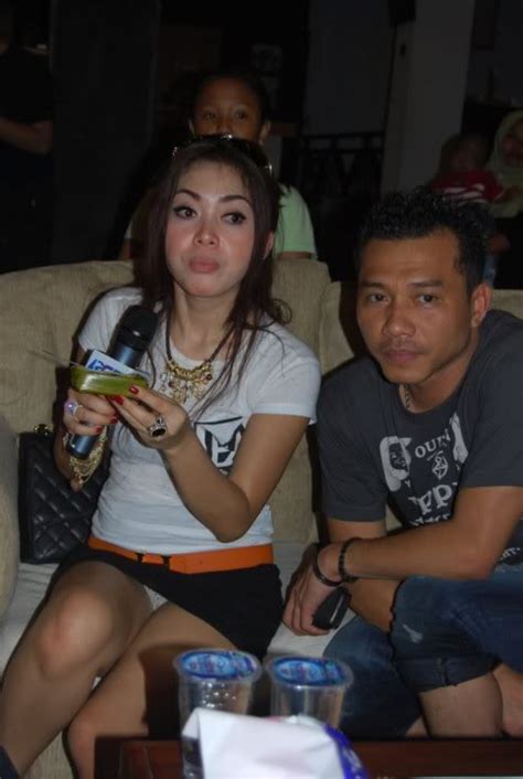 Foto And Video Mesum Porno Celana Dalam Syahrini