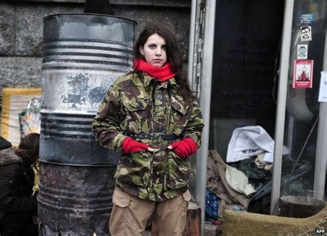 ukraine crisis crimea leader appeals to putin for help bbc news