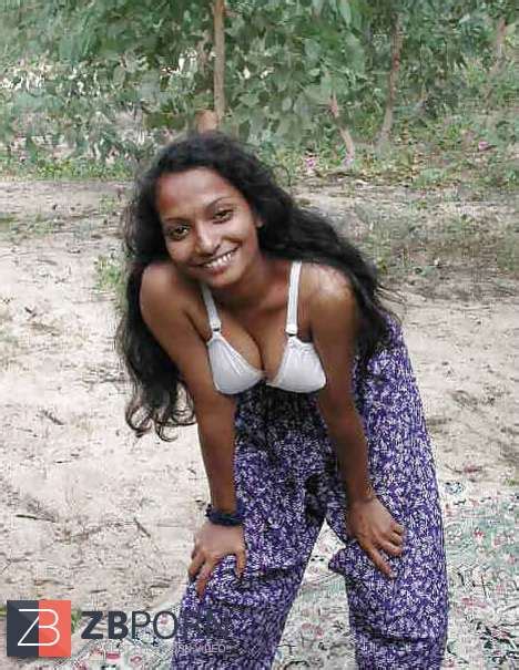 Indian Aunty Flashing Zb Porn