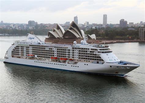 regent  seas launches  air offer  sales soar cruise passenger