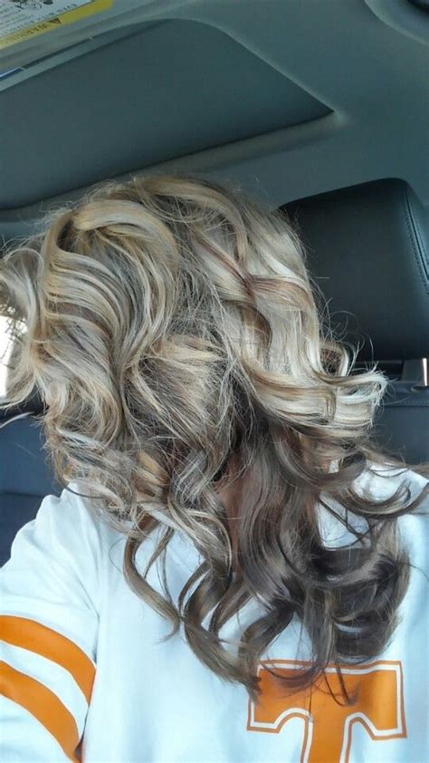 Amazing Style 53 Hair Color Brown Underneath Blonde On Top