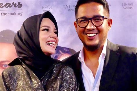 Ungkapan Romantis Dewi Sandra Ke Suami 6 Tahun Usia Pernikahan Mereka