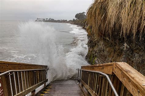 king tides project asks  snaps  santa barbara independent