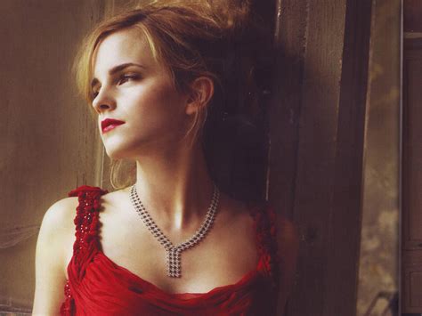 Hollywood Emma Watson Hot Hd Wallpapers 2012