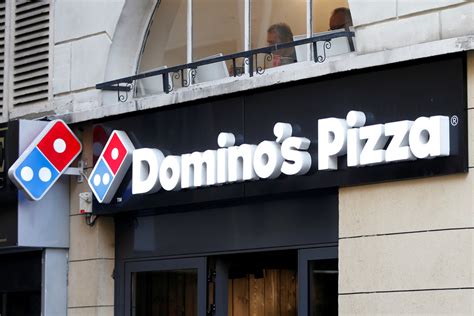 hier komt een nieuwe vestiging van dominos pizza foto adnl