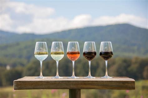 virginia launches   wine trail  top rated wineries food