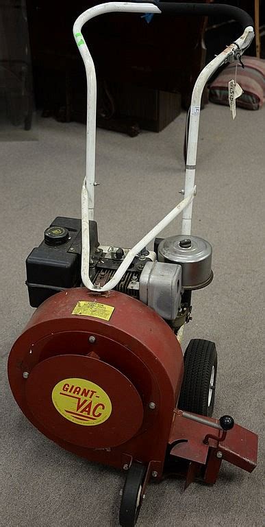 sold  auction giant vac hp leaf blower
