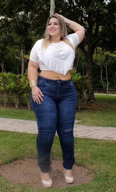love those sexy hips in those sweet jeans plus size