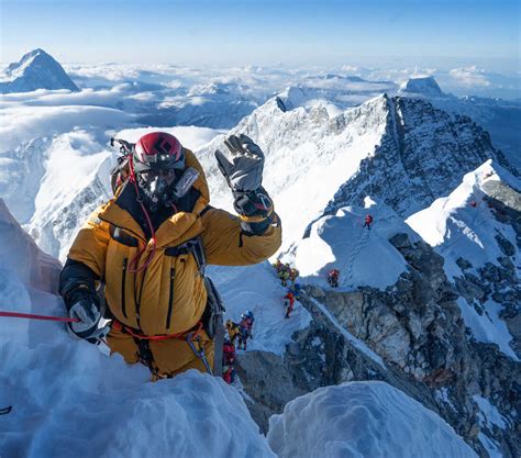 black team  summit everest includes cool  year